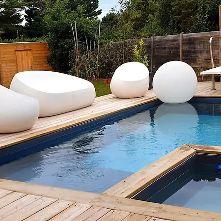 Maison Avec Piscine Et Jacuzzi Vakantiehuis Biarritz