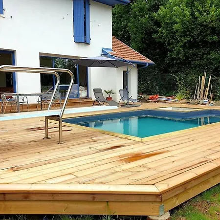 Vakantiehuis Maison Avec Piscine Et Jacuzzi *